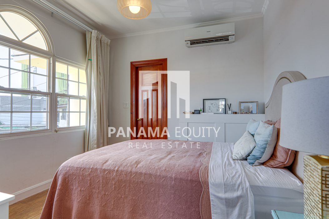 Single-family 3-Bedroom home for sale in Altos del Golf Panama (14)