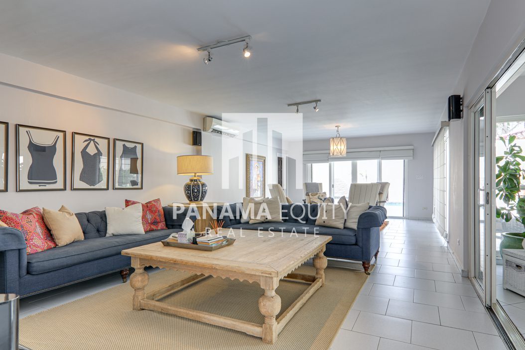 Single-family 3-Bedroom home for sale in Altos del Golf Panama (21)