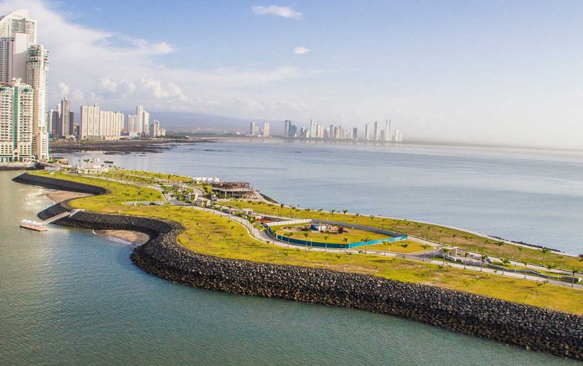 construction-starts-on-downtown-panamas-second-artificial-island