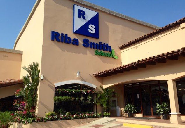 Riba-Smith-Supermarket-Panama