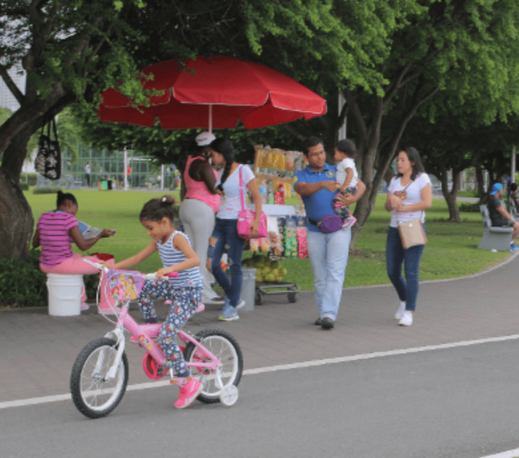 child-riding-bike-cinta-costera-avenue-balboa
