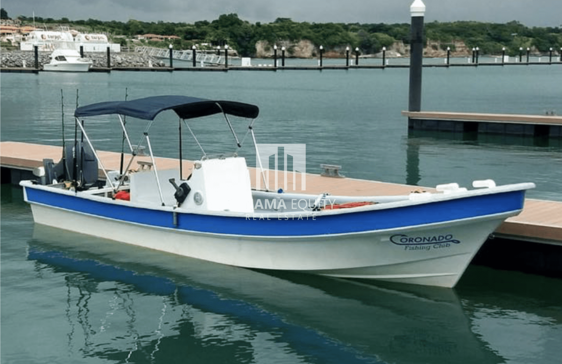 fishing-boat-docked-coronado-panama