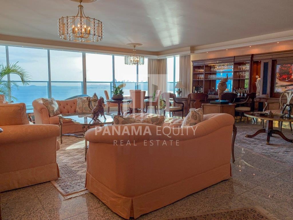 Condominium Costa Del Este Panama