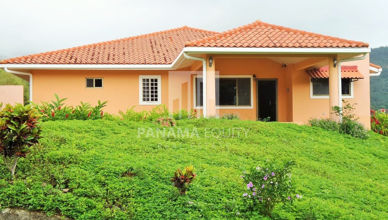 Muntain House For sale in Altos del Maria Panama