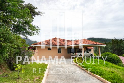 Valencia House for Sale in Altos del Maria (28)
