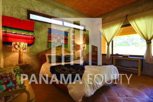 Picturesque House For Sale in Altos, Panama-17