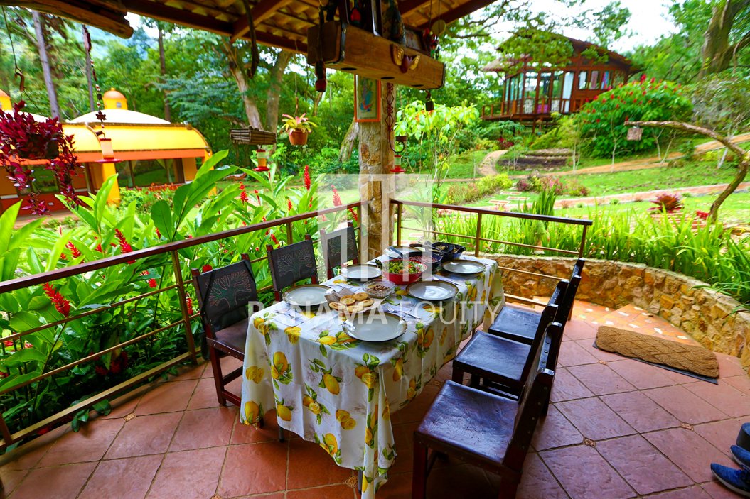 Picturesque House For Sale in Altos, Panama-21