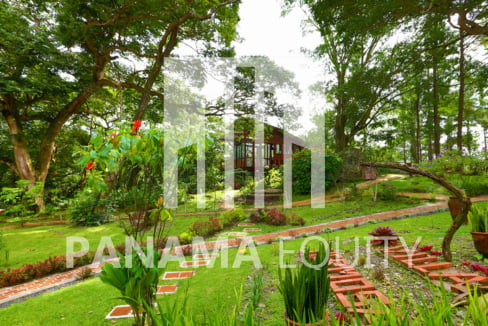 Picturesque House For Sale in Altos, Panama-5