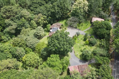 Drone Laurel hacienda For Sale in Altos del Maria