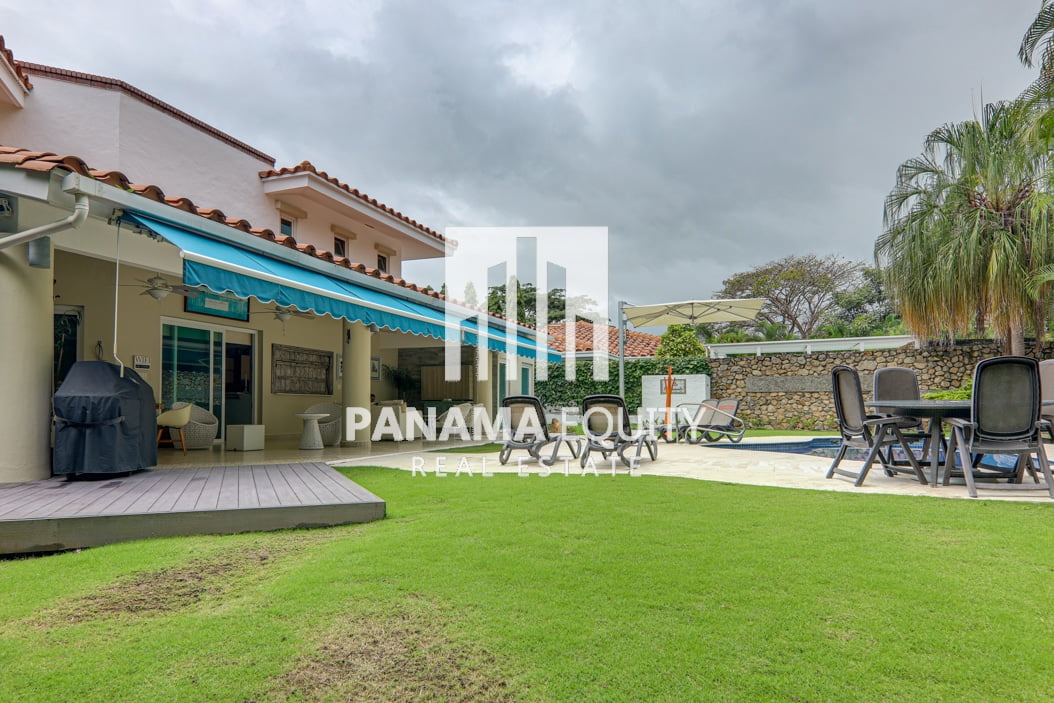 Punta Barco Village Panama San Carlos house for sale