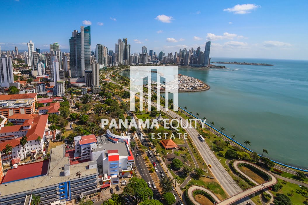 Two-Bedroom Furnished Condo for rent in Destiny Avenida Balboa Panama (10)