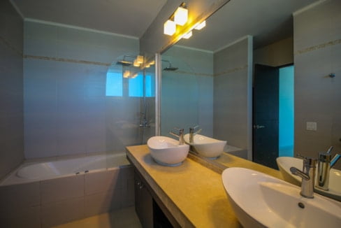 Two-Bedroom Furnished Condo for rent in Destiny Avenida Balboa Panama (6)