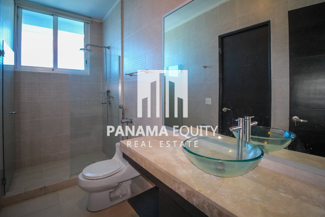 Two-Bedroom Furnished Condo for rent in Destiny Avenida Balboa Panama (8)
