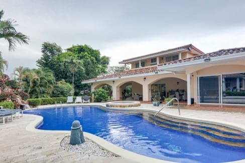 Club de Golf Panama Coronado home for sale (8)