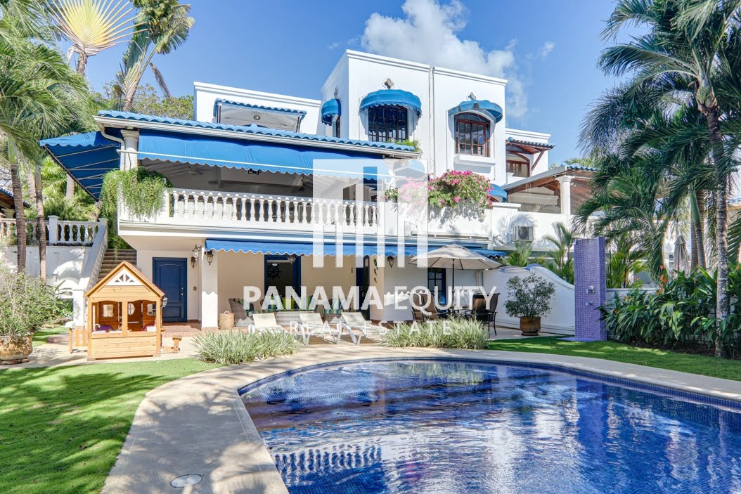 Stunning Beach Villa for Sale at Playa Blanca