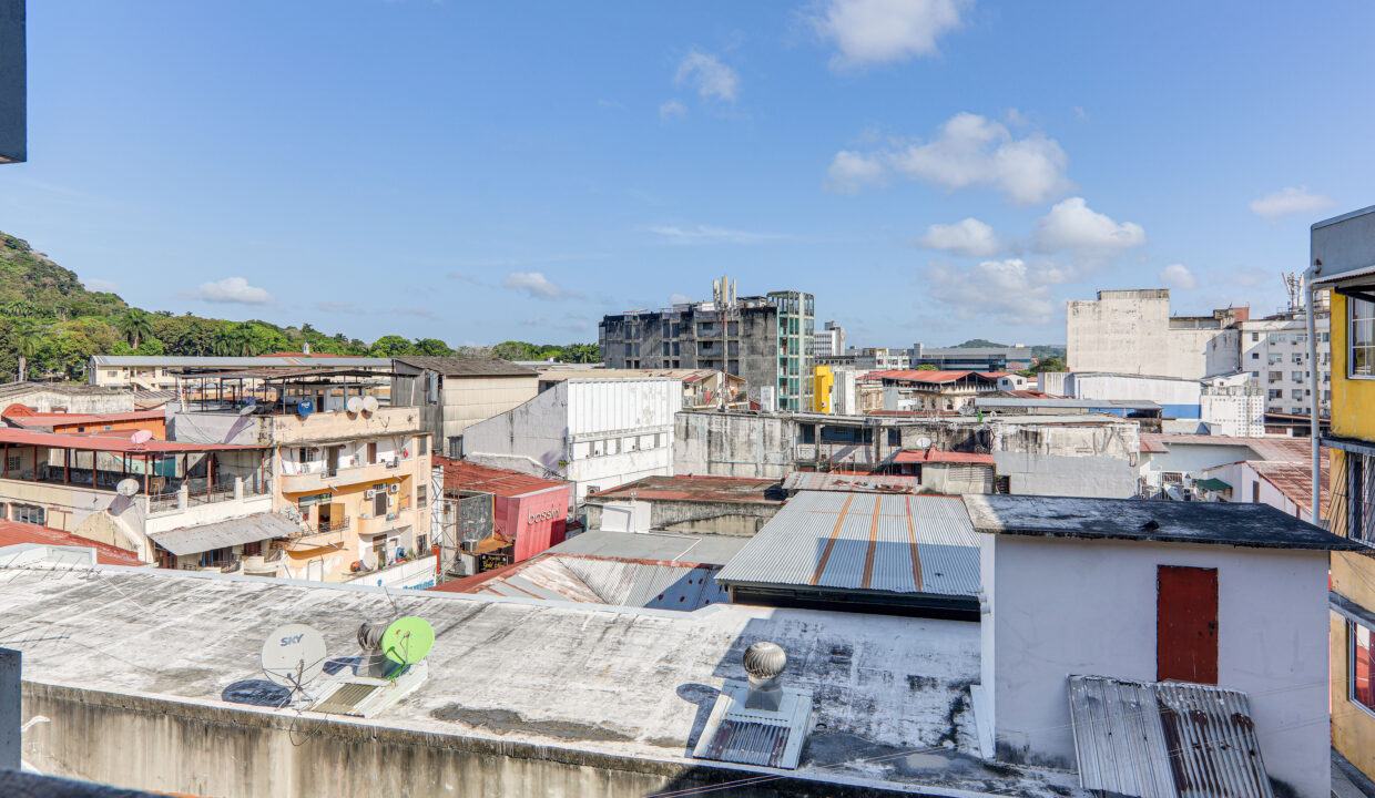 La Ilusion Avenida Central Panama Apartment Building for sale